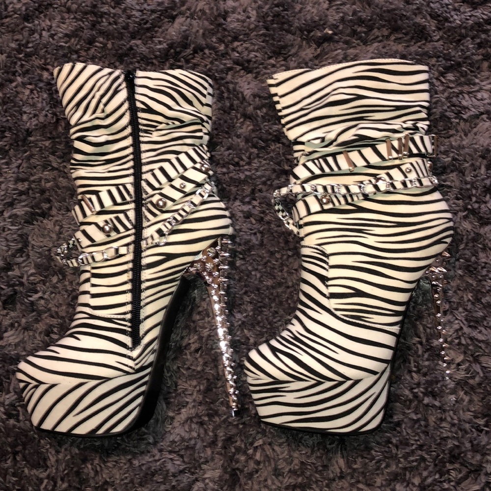 Platform ankle booties